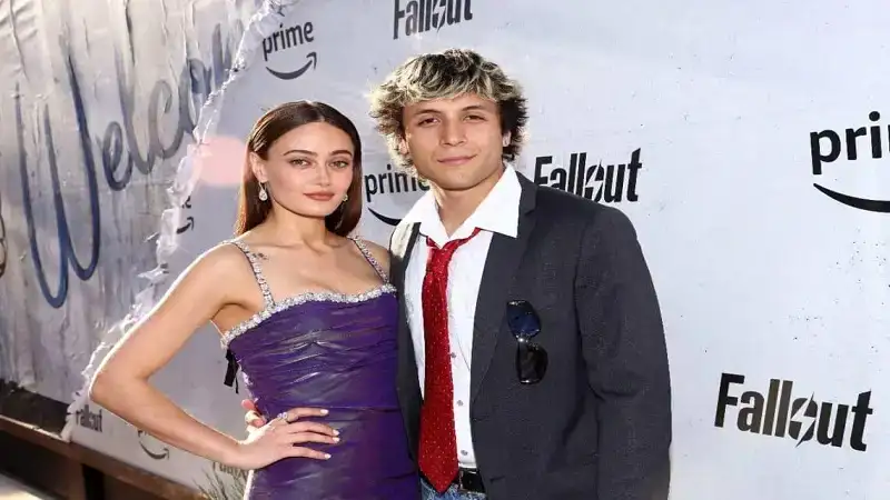 Ella Purnell Relationship